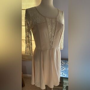 Partial lace dress by Soieblu